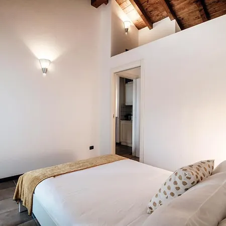 Nest - By Myhomeincomo Apartment Carate Urio