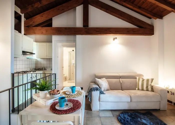 Nest - By Myhomeincomo * Carate Urio