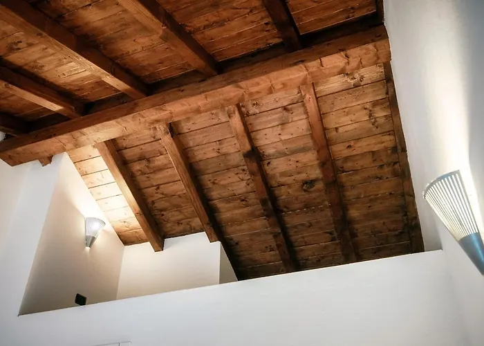 Nest - By Myhomeincomo * Carate Urio